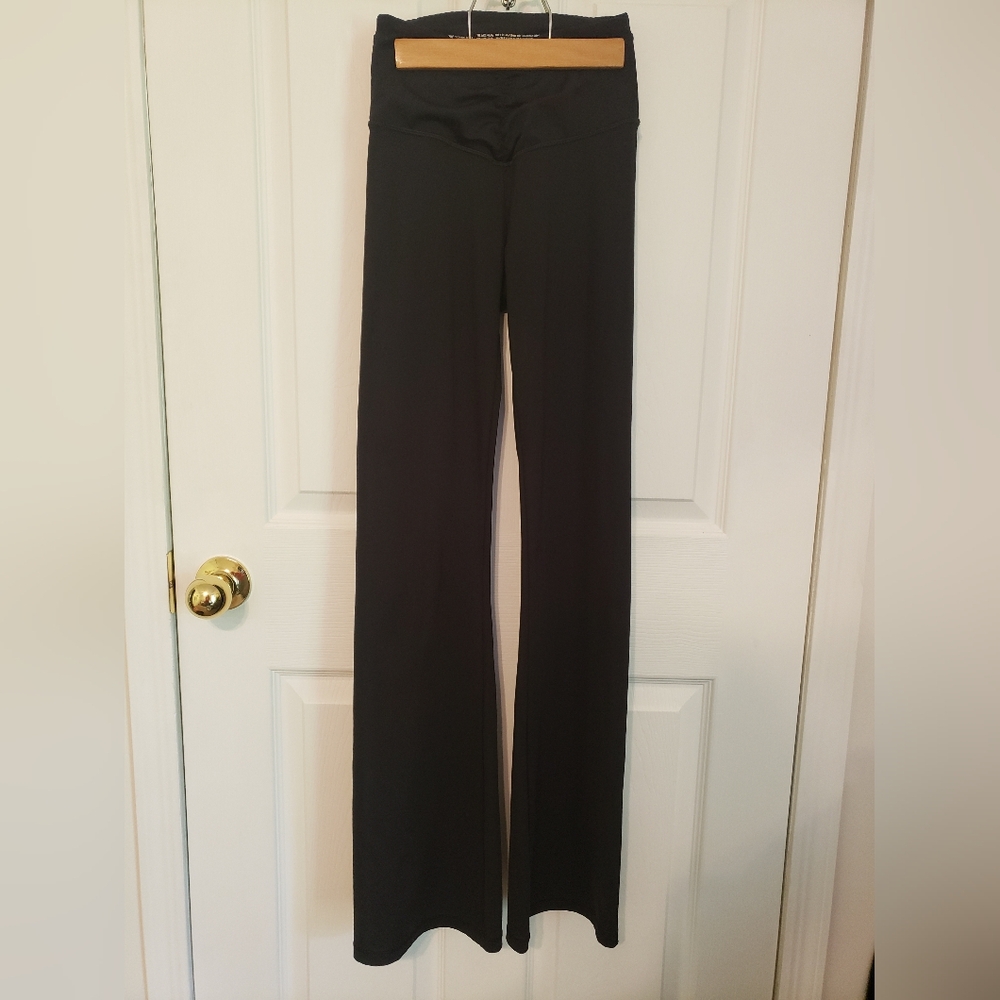 Victoria's Secret On Point Live Leggings